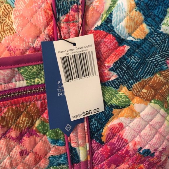 Vera Bradley Large Duffel Superbloom NWT - Picture 2 of 8